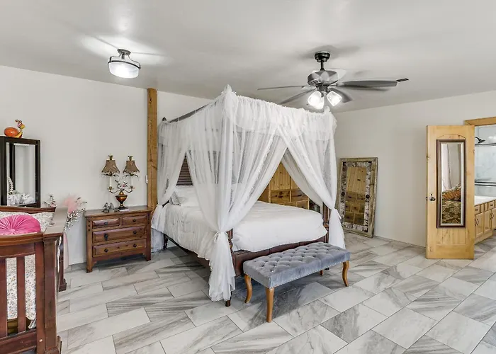 Great For Families! Mtn-view Getaway In Holiday home Maricopa