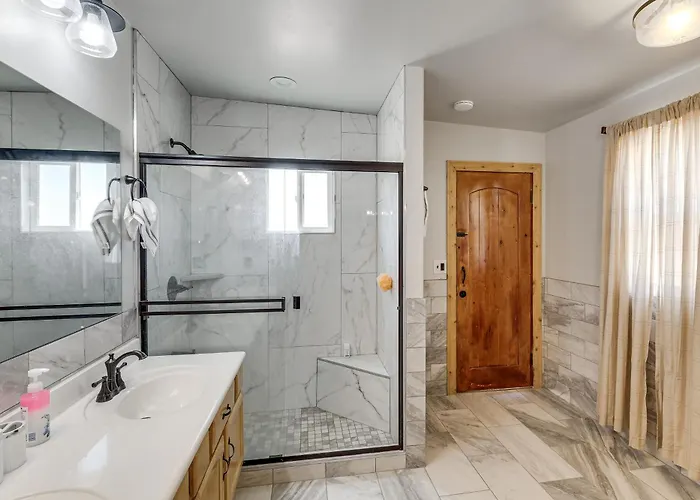 Great For Families! Mtn-view Getaway In *